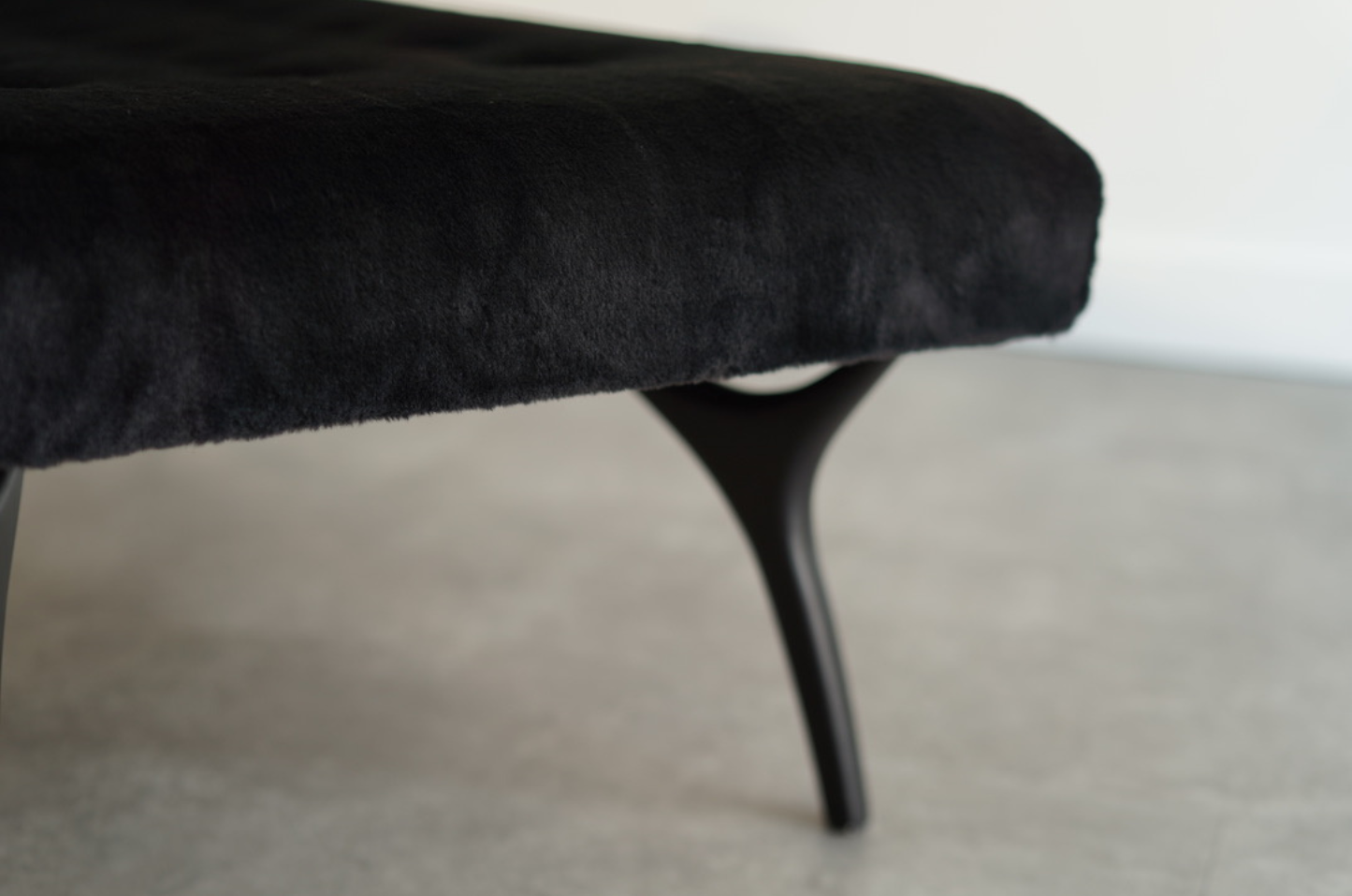 Crescent Daybed in Oil Rubbed Bronze
