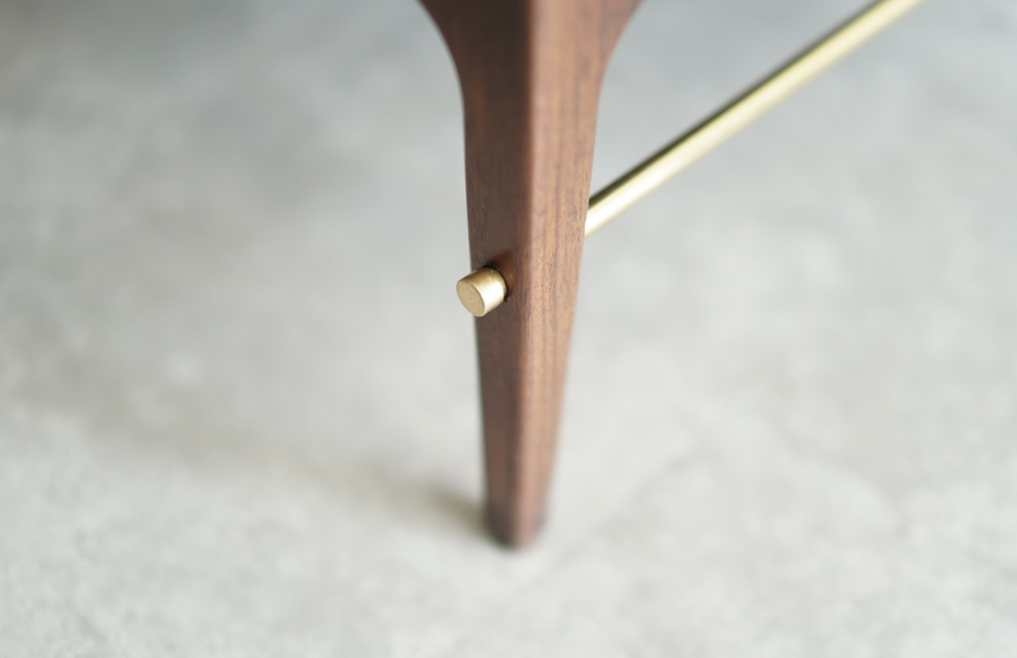 Linear Daybed in Dark Walnut Series 72