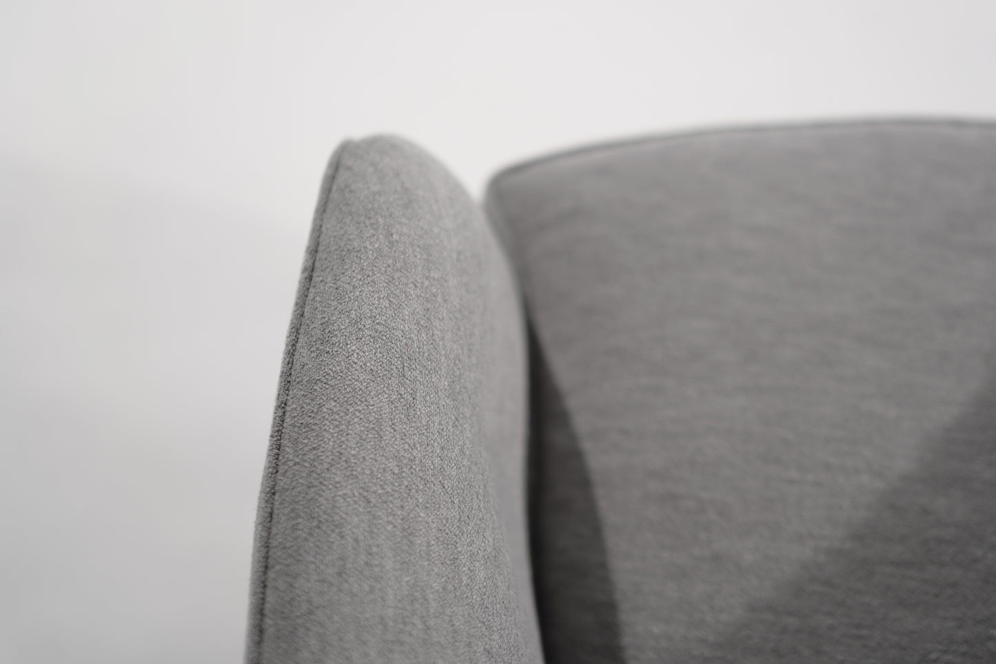 Set of Swivel Tilt Lounge Chairs by Milo Baughman, C. 1960s