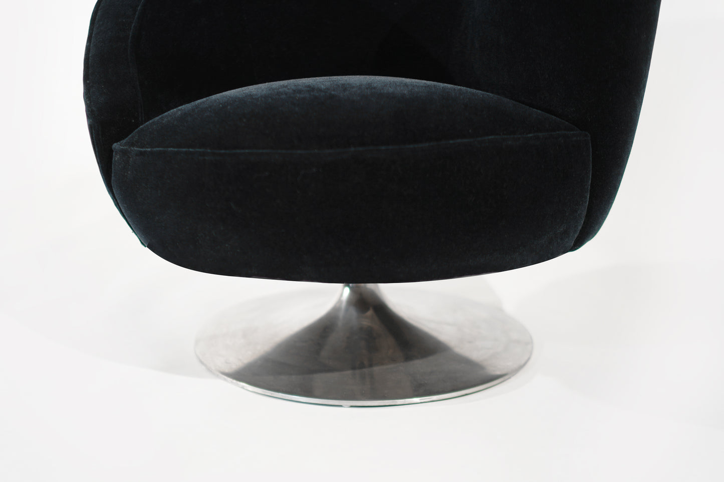 Set of Corkscrew Swivel Lounge Chairs by Vladimir Kagan in Mohair. C. 1970s