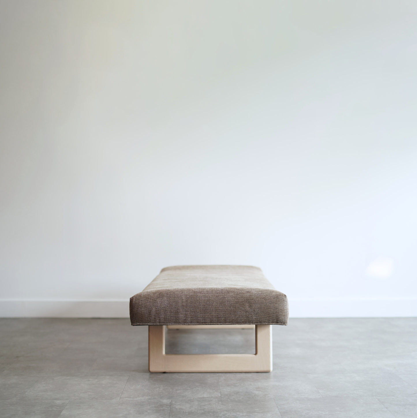 ZEN Daybed in White Oak