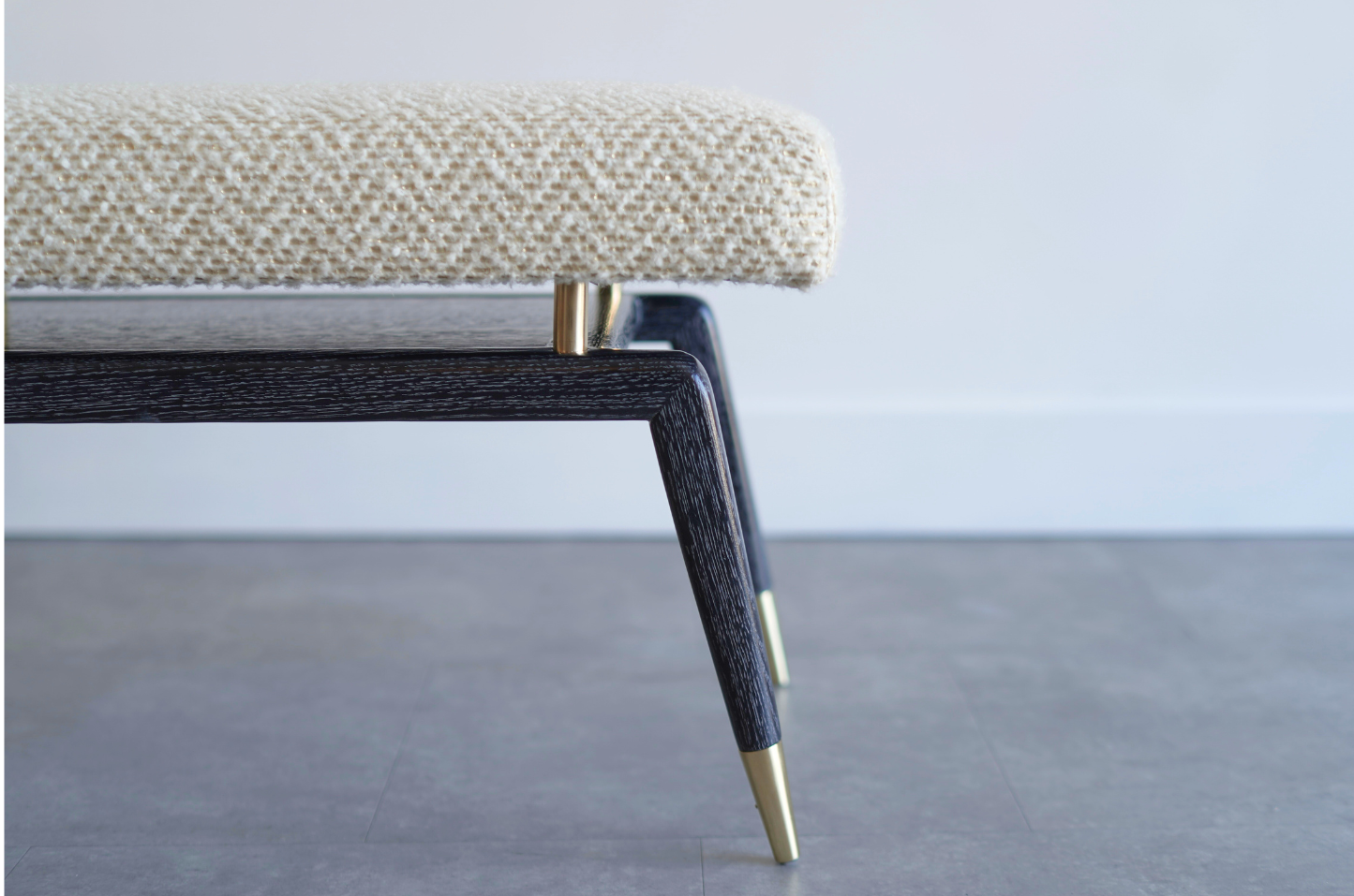 GIO Bench Series 32 in Black Ceruse