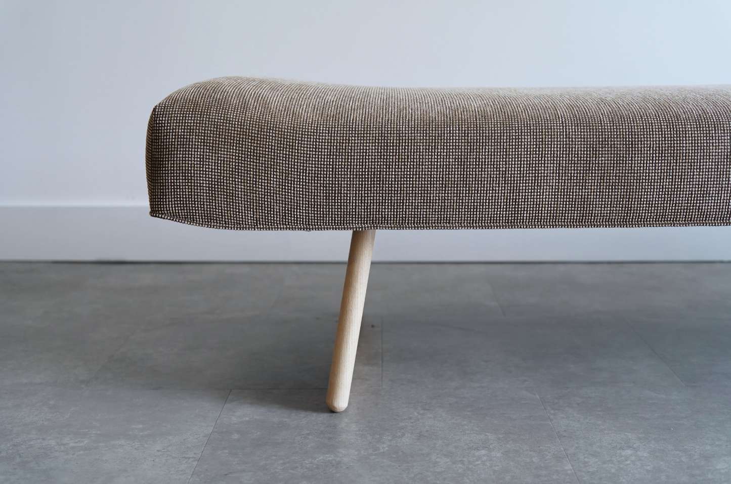 ZEN Daybed in White Oak