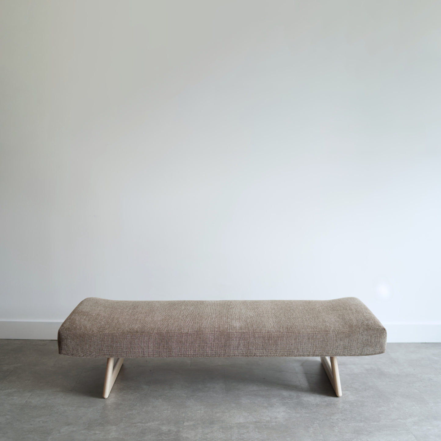 ZEN Daybed in White Oak