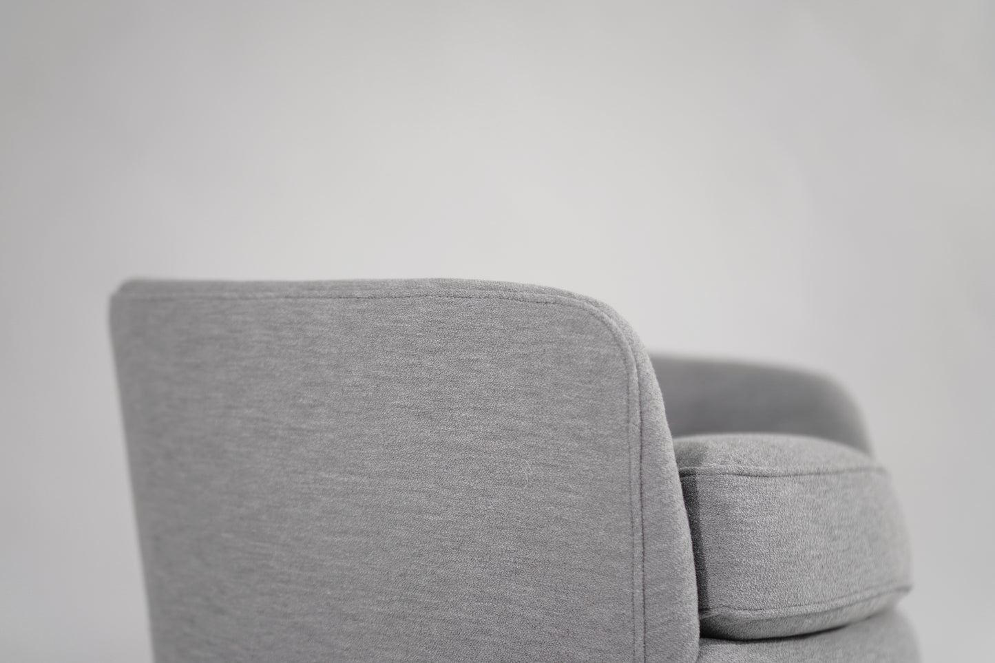 Set of Swivel Tilt Lounge Chairs by Milo Baughman, C. 1960s