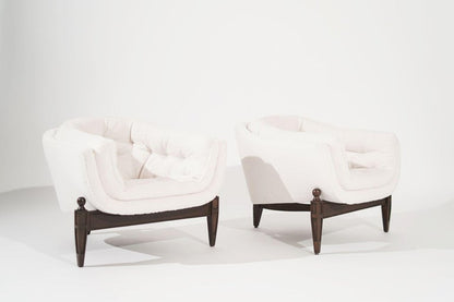 Set of Transitional Tripod Lounge Chairs in Wool, circa 1950s